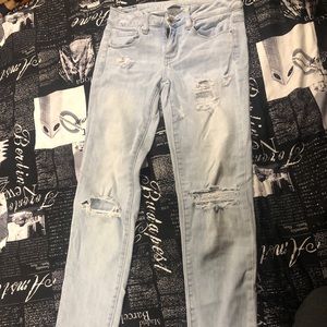 American Eagle light blue jeans size 2